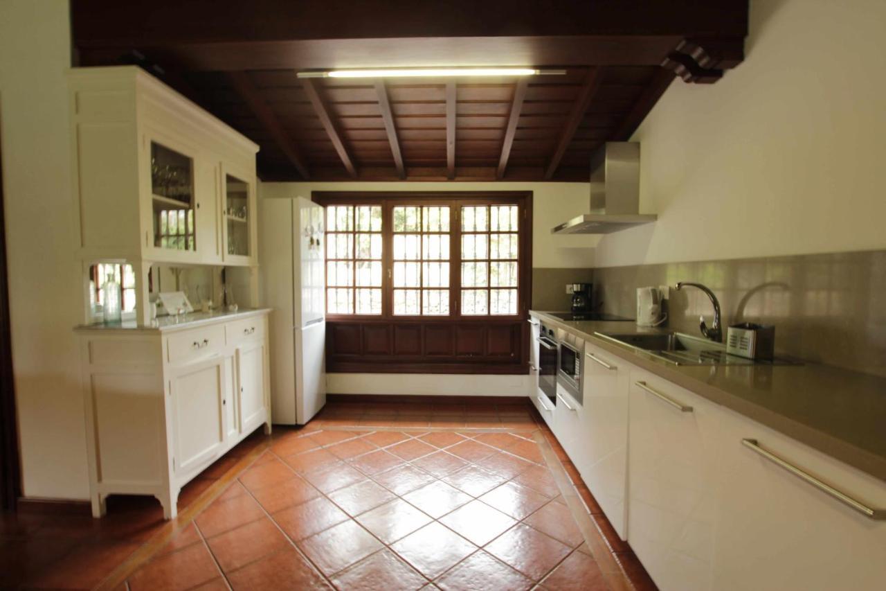 Casa Privada Con Piscinajacuzzi En La Orotavaヴィラ エクステリア 写真